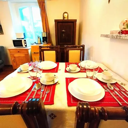 Гостевой дом Deluxe-appartement-70m2-mit-fruehstueck-gruppenunterkuenfte-im-oberharz Санкт-Андреасберг